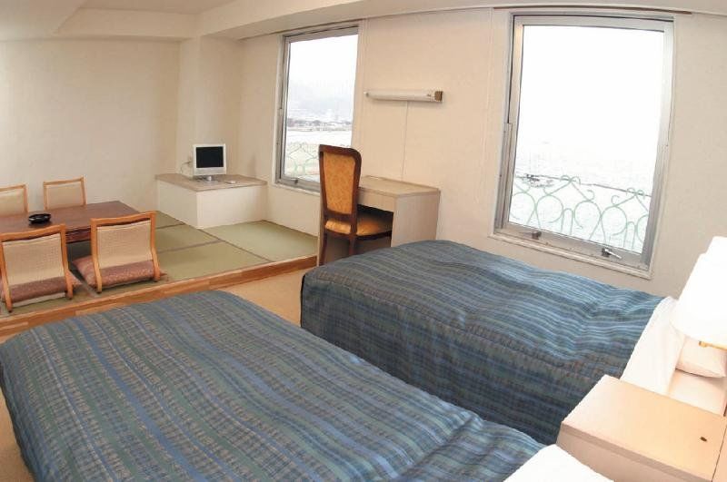 Suwa Lakeside Hotel Экстерьер фото