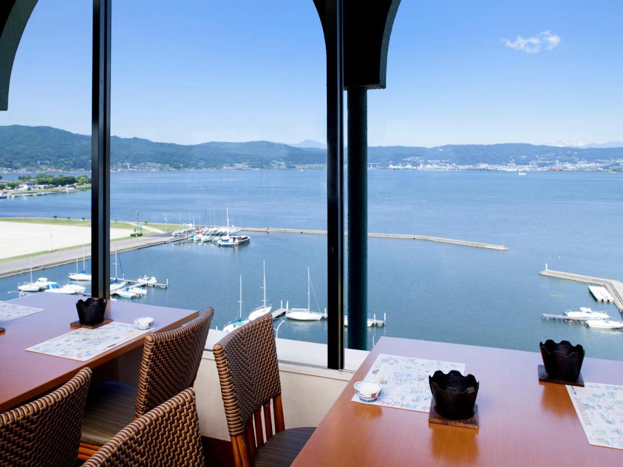 Suwa Lakeside Hotel Экстерьер фото